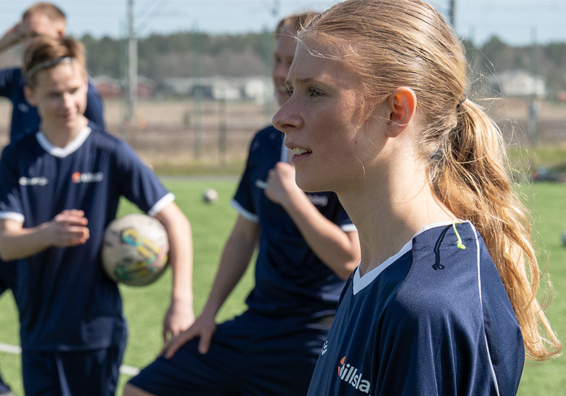 Spelaren Julia i avslutsövning på campen